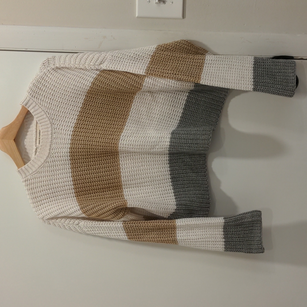 Moon & Madison Cropped Knit Sweater